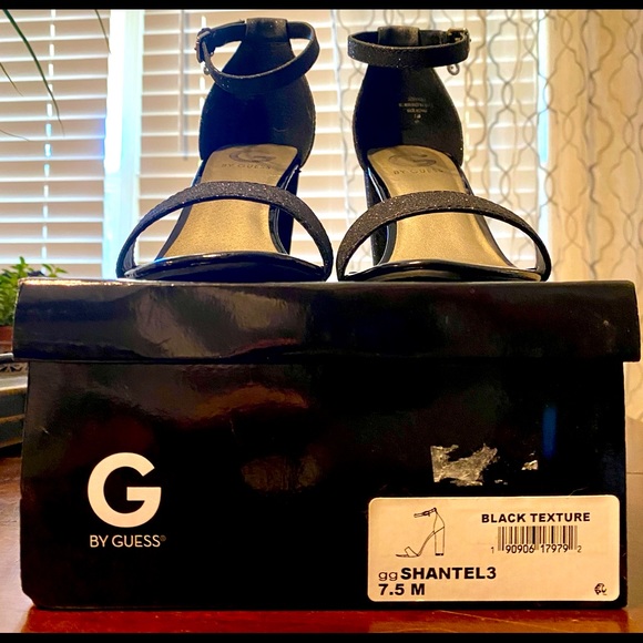 Guess Open Toe Chunky Heel - Picture 6 of 7